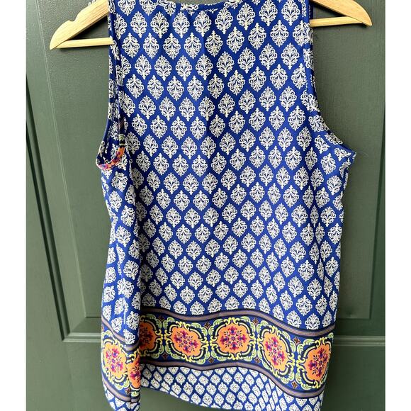 Francesca's Sz S Blue Rain Scroll Print Tank with Contrasting Hem & Neckline - Picture 4 of 5